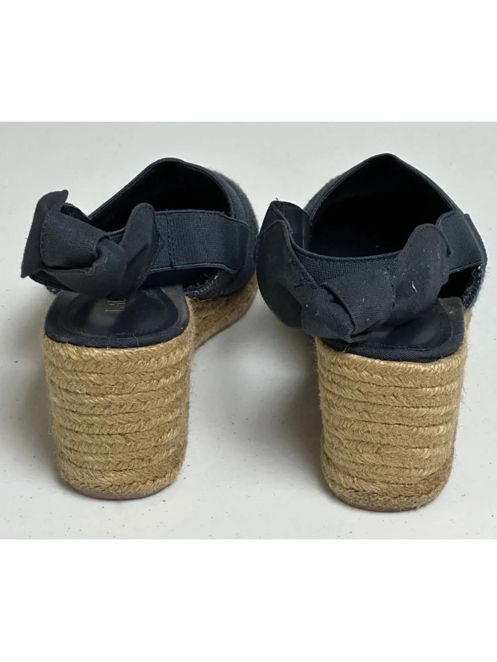 RALPH LAUREN Women’s Blue/Gold Burlap Mesh Wedge Shoe Size 9.5